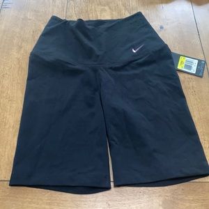 Nike size small women’s bike shorts NWT